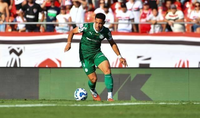 一日英超动向：曼联卖放弃之人回款8000万，切尔西想挖巴萨弃锋