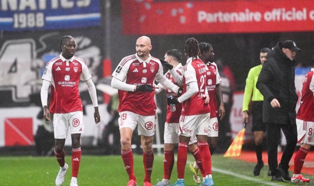 法甲最新积分榜揭晓：马赛爆冷0-2不敌布雷斯特，排名生变