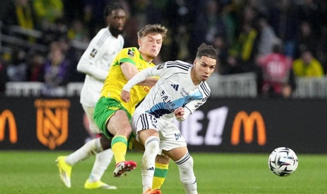 2-1，21岁意大利悍将一剑封喉，率队掀翻法甲8冠王，迎来两连胜